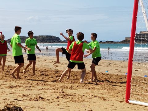 Stage Handball été, stage hand de perfectionnement, colo handball