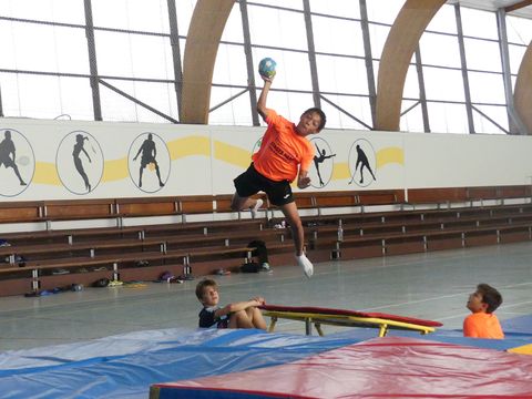 Stage Handball été, stage hand de perfectionnement, colo handball