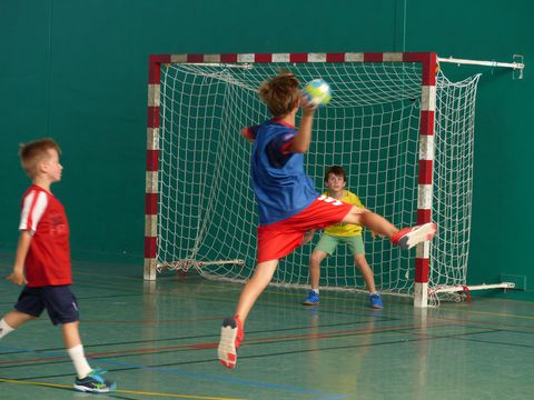 Stage Handball été, stage hand de perfectionnement, colo handball